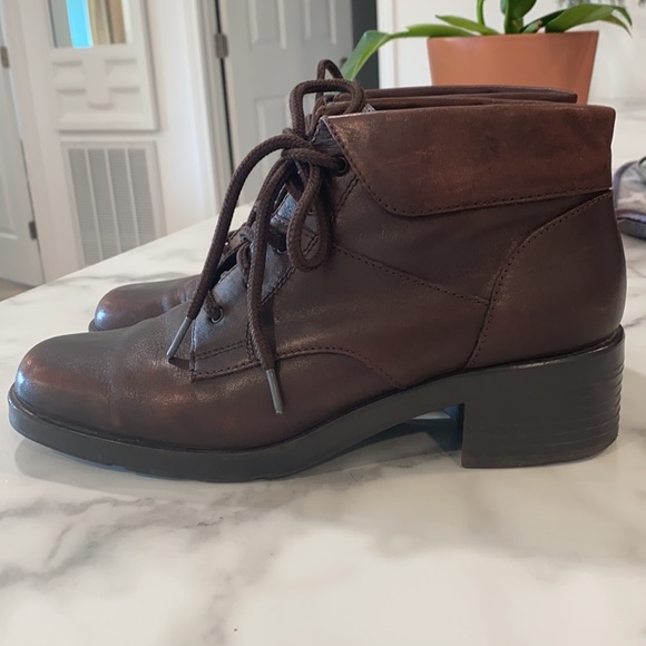 Classic Elements Genuine Leather Ankle Boots Size 7.5 - Picture 3 of 11